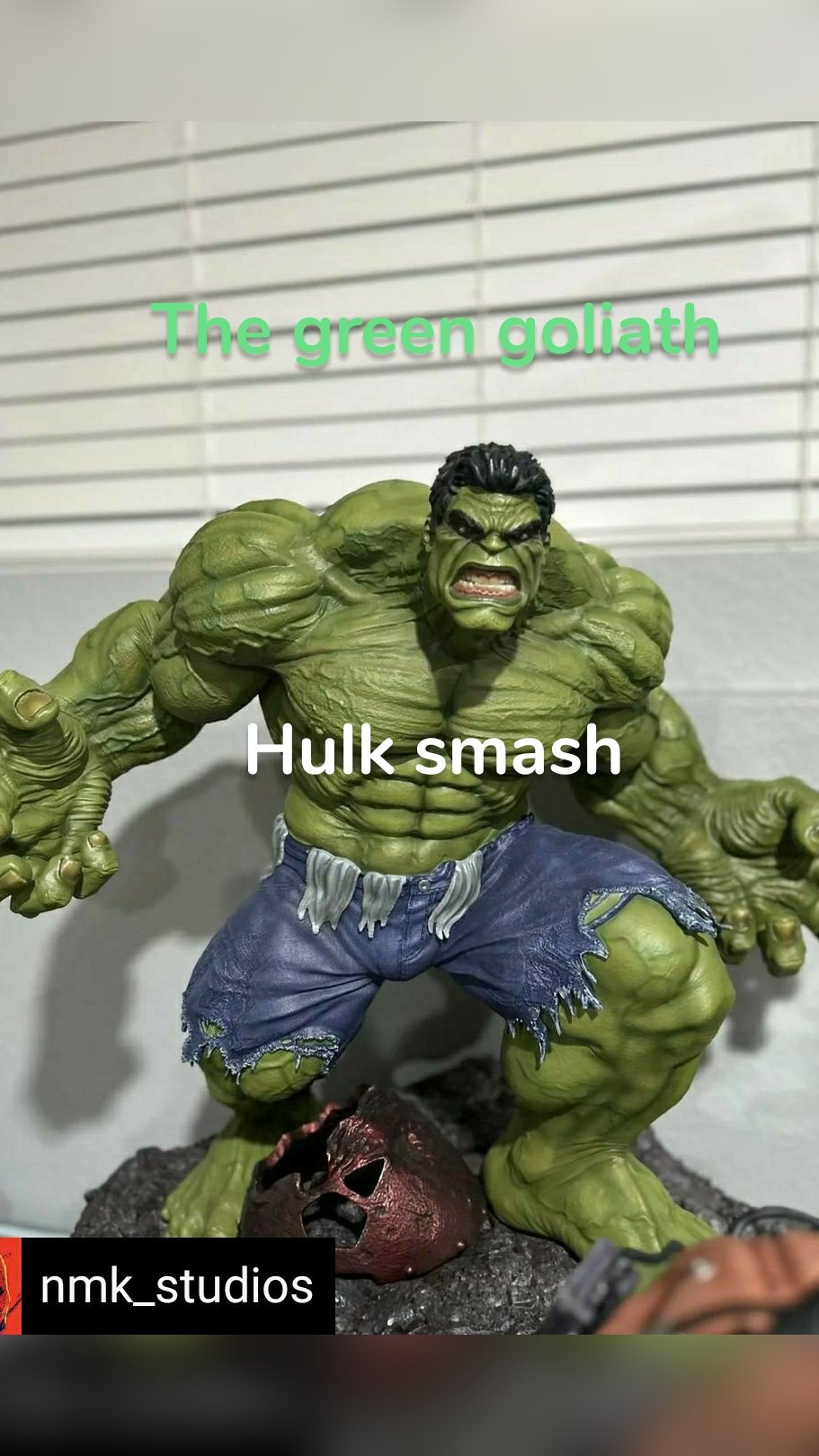 The green goliath Hulk smash